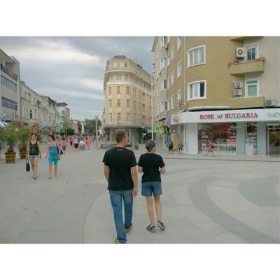 Чем-то неуловимо похожи)))) мои мальчики / My so look-alike boys))))